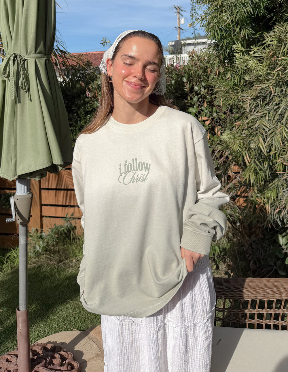 T-shirt épais "Follow Christ" LS