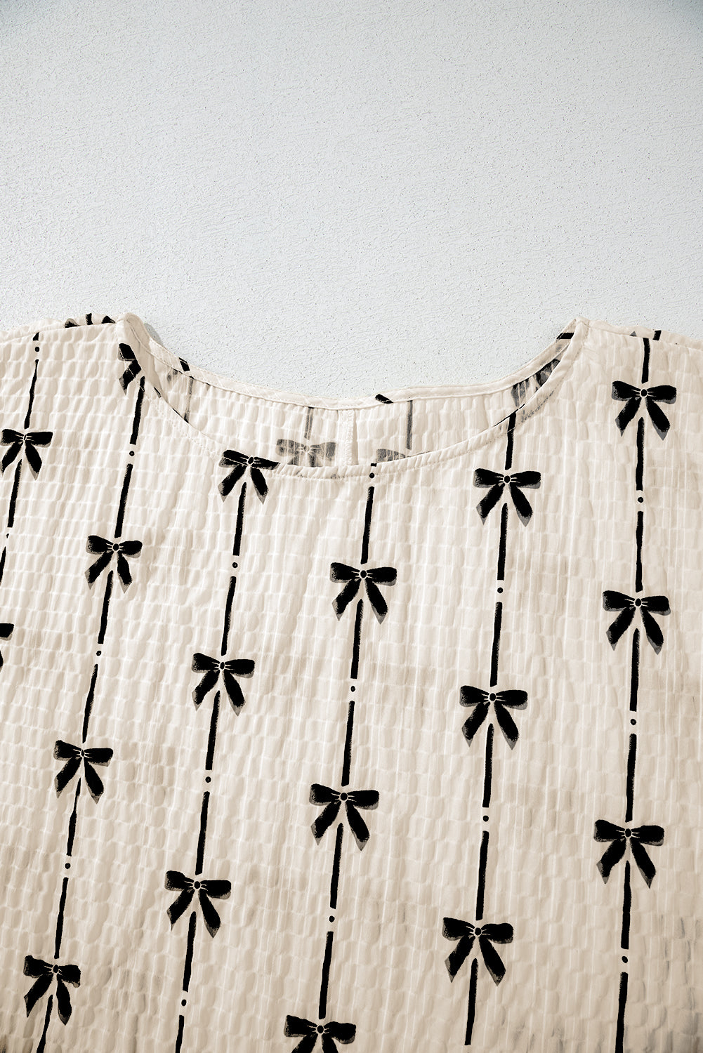 Bow Textured Short Puff Sleeve Top